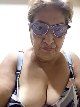 florecita69 online show from March 13, 1:51 am