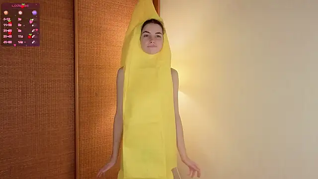 MaryJacksoon online show from October 31, 7:56 am