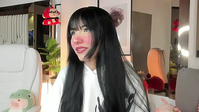 Kitty Eliffe online show from September 23, 9:35 pm