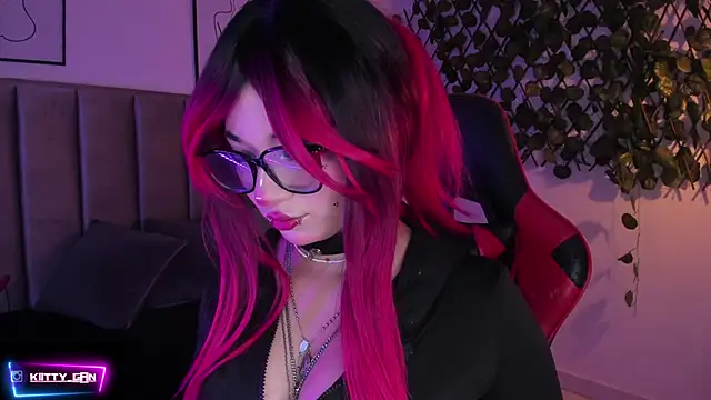 Kitty Gang online show from September 30, 2:50 am