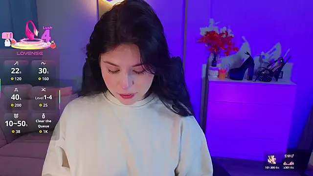 Jenna Adams  online show from November 11, 1:45 am