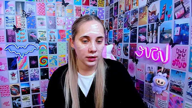 MiaMilas online show from February 17, 3:00 pm