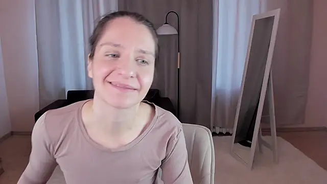 helentasty online show from September 26, 3:04 am