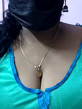 mallu-sumi online show from April 22, 6:27 pm