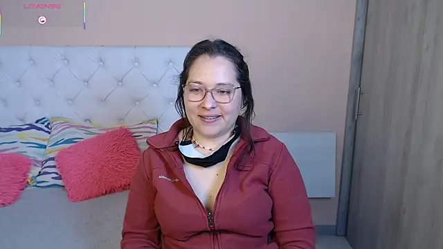 May Carlier online show from November 27, 4:04 am