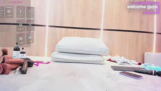 adela chase online show from September 20, 3:16 am