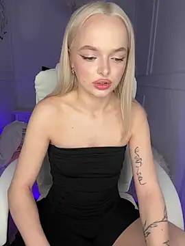 horny blondiee online show from December 21, 3:27 pm