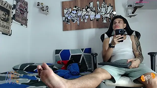 Friendsofeverything  online show from March 14, 11:50 pm