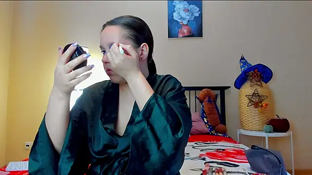 Mira Karter online show from October 30, 8:27 am