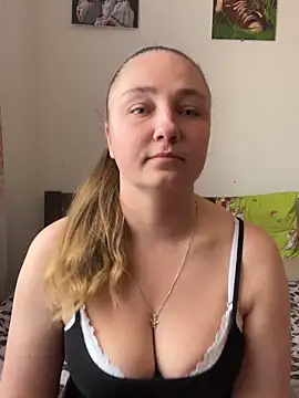 Joannakiss online show from April 17, 10:17 am