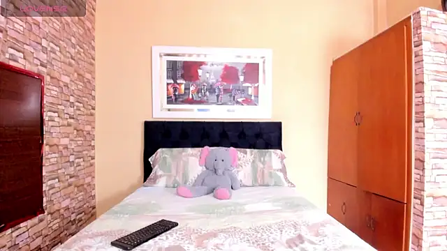 mariana mauricio hot online show from February 19, 7:46 pm