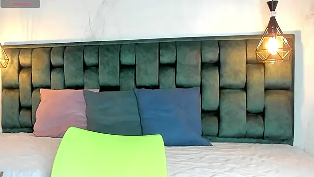 angelswets online show from October 6, 7:07 pm