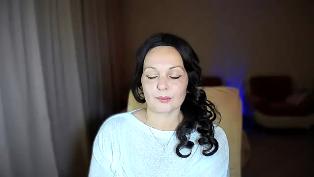 WitchBlueRose online show from September 13, 8:06 pm