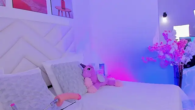 zoe rivers online show from February 21, 7:03 pm