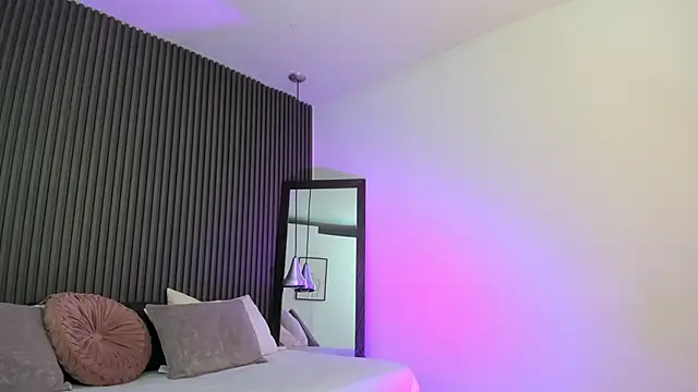 sammybrunette1 online show from November 4, 7:52 pm