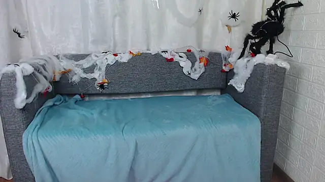 bellaa love  online show from October 18, 12:25 am