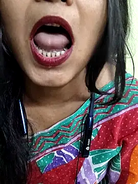 yoursweety09 online show from November 20, 8:48 am