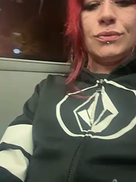 complicata mente online show from October 6, 8:46 pm