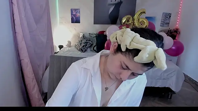 alinabozz1 online show from March 29, 1:37 am