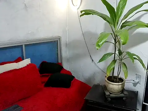 bellacrespalatina online show from March 17, 5:06 pm