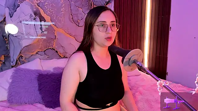 centaurigirl online show from November 24, 2:24 am