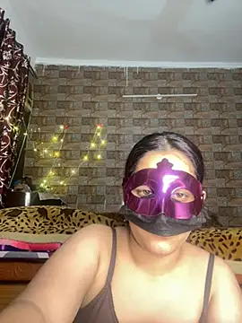 STEP SISTER1 online show from February 8, 4:11 pm