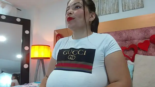 vennuss 89 online show from October 15, 11:35 am