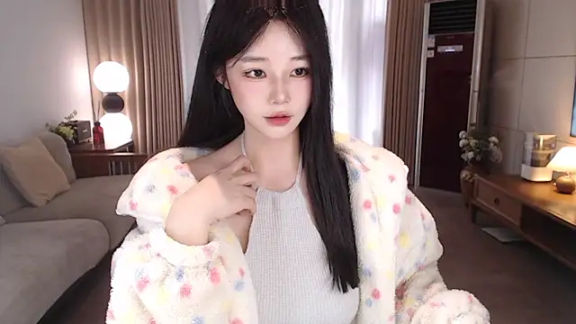 sweateanv  online show from February 10, 7:33 am