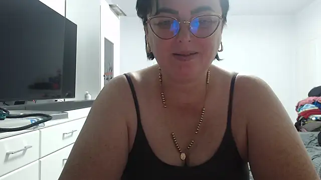 Amandamuller1982 online show from October 6, 11:42 pm