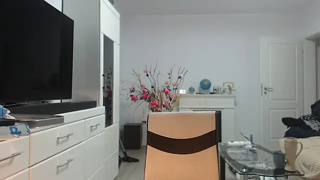 Amandamuller1982 online show from April 7, 9:39 pm