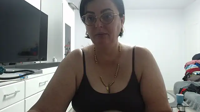 Amandamuller1982 online show from October 5, 9:53 pm