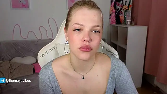 Maya Rave online show from March 9, 4:15 am