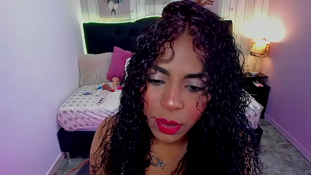 Edelaine rogers online show from October 1, 5:45 am