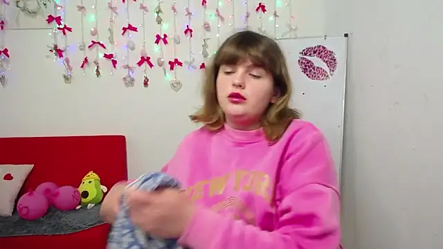 StaceyLex online show from April 6, 5:08 am