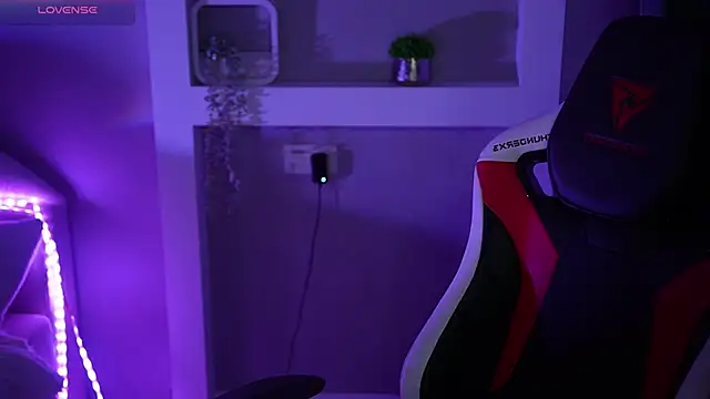 LisaElfy online show from February 13, 4:08 pm