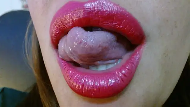 miss evoleth2 online show from February 4, 9:45 am