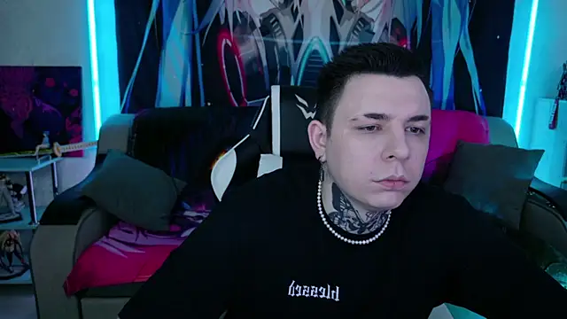 Aurora Natsuki online show from December 4, 12:07 pm