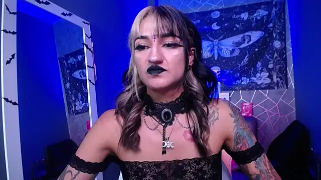 amelierouss online show from March 20, 5:12 am