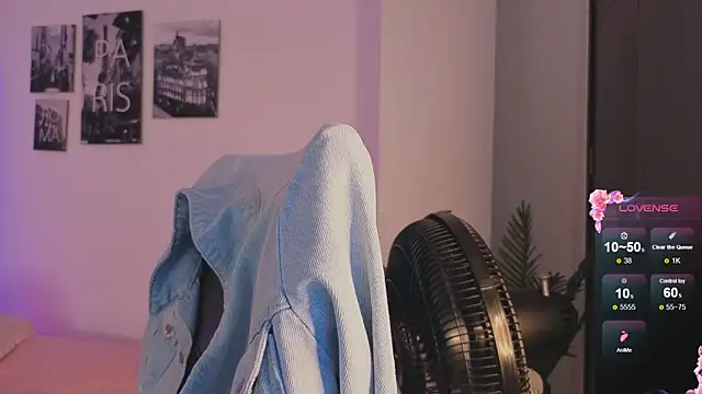 emilyrouxe online show from October 9, 3:49 pm