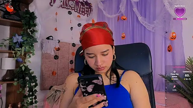 emilyrouxe online show from October 29, 4:20 pm