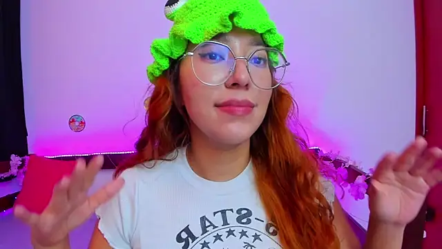  Moon Johnson online show from September 15, 2:42 am