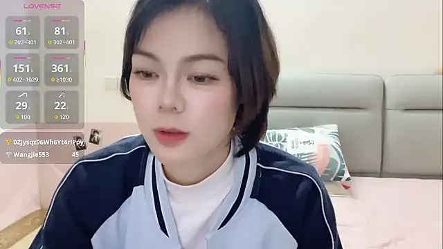 Linda-LL online show from April 8, 1:13 pm