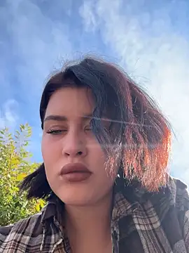 KikiWatson online show from September 18, 6:23 am