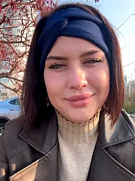 KikiWatson online show from November 7, 7:14 am