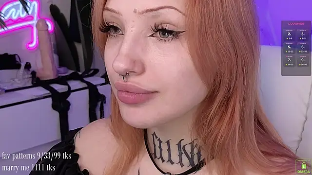 violetviolator online show from October 18, 4:48 am