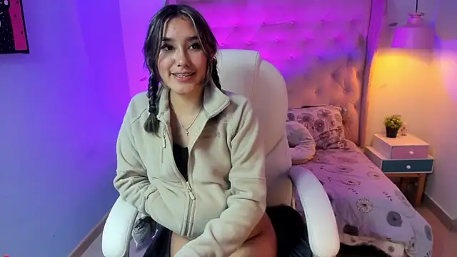  Sophie  miller online show from November 5, 8:25 pm