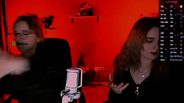 luna berryy online show from September 11, 2:45 am