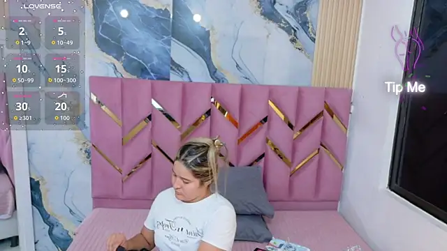 collegepawglovedaddy online show from April 6, 7:59 pm