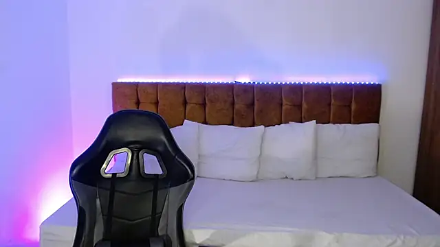 alexiaaross online show from September 24, 4:11 am