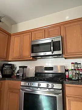 choclatepeaach online show from April 2, 1:41 pm